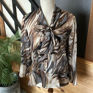 Allison Taylor size S multicolored women’s blouse top